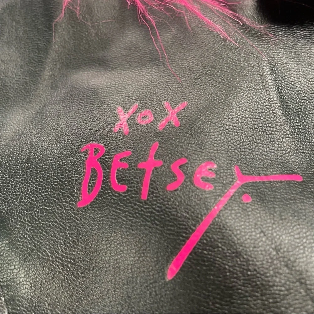 Betsey Johnson EUC Girls size 7/8 adorable faux leather moto jacket fleece lined